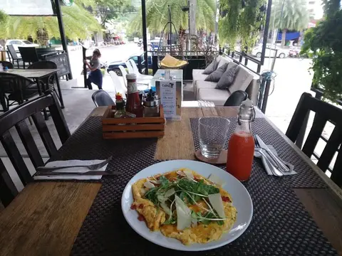 Café 8.98 Ao Nang in Krabi